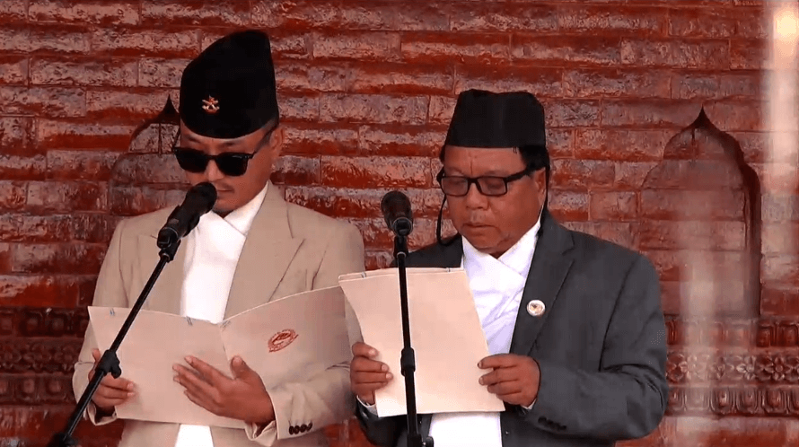 गृहमन्त्री गुरुङ र विज्ञान, प्रविधिमन्त्री पुनले लिए सपथ